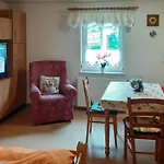 Stunning In Herrnhut Ot Ruppersdor Apartment *